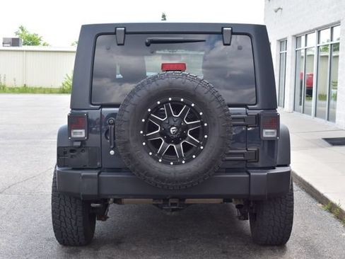 Used 2017 Jeep Wrangler Unlimited Sport w/ Quick Order Package 24S AWD/4WD image 7