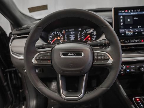 Certified 2024 Jeep Compass Limited w/ Sun and Sound Group image 35