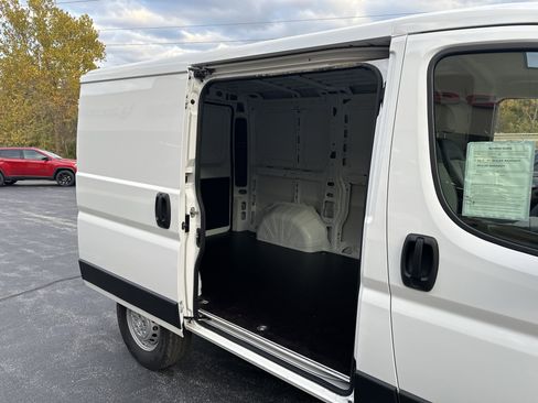 Used 2025 RAM ProMaster 1500 image 7