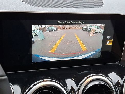 Used 2020 Mercedes-Benz GLB 250 4MATIC image 14