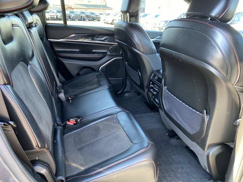 Used 2022 Jeep Grand Cherokee Trailhawk w/ ADV Protech Group II AWD/4WD image 27