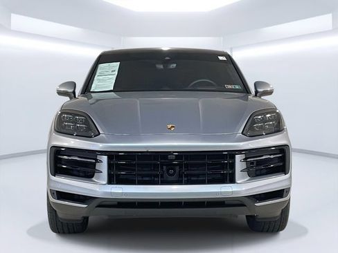 Certified 2025 Porsche Cayenne Coupe AWD/4WD image 10