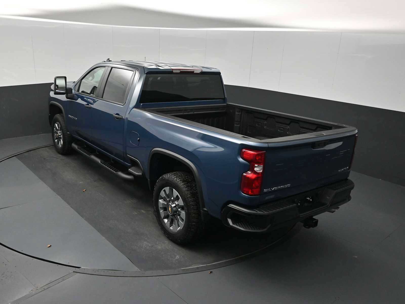 New 2026 Chevrolet Silverado 2500 Custom w/ Custom Value Package AWD/4WD image 15