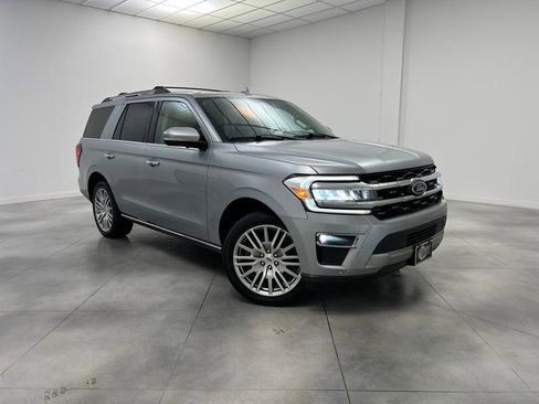 Used 2024 Ford Expedition Limited image 1