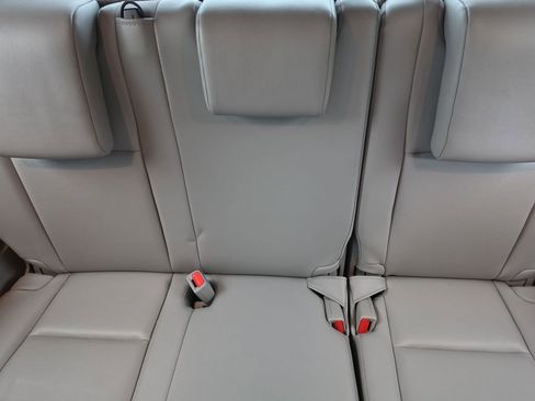 Used 2019 Toyota Highlander Limited Platinum AWD/4WD image 17