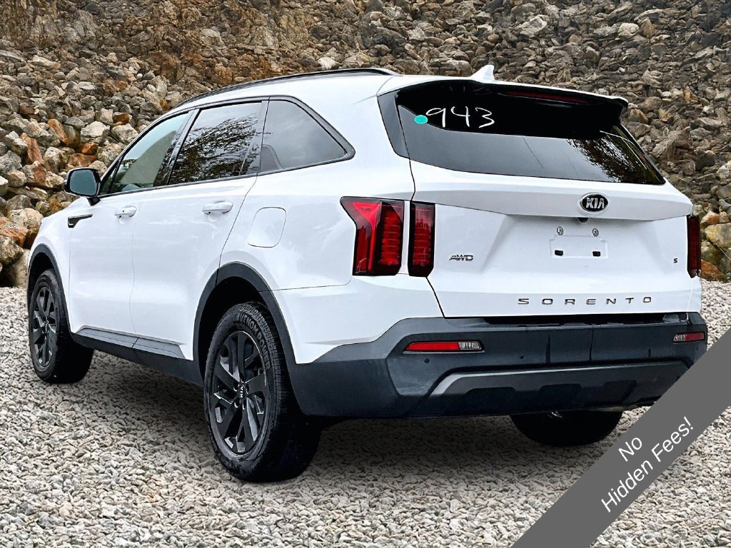 Used 2021 Kia Sorento S AWD/4WD image 11
