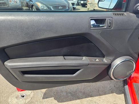 Used 2012 Ford Mustang GT Premium w/ Electronics Pkg image 10