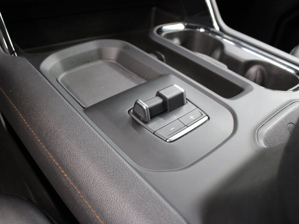Used 2025 GMC Sierra 2500 AT4 AWD/4WD image 74