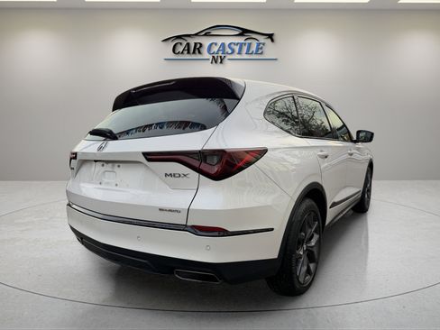 Used 2023 Acura MDX A-Spec image 9