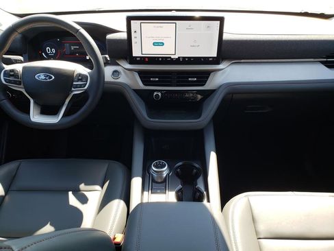 New 2026 Ford Explorer Active image 8