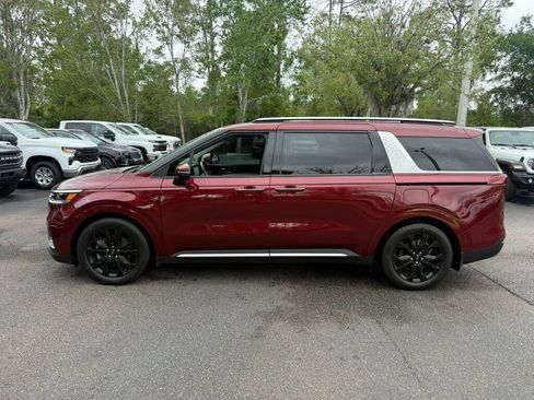 Used 2024 Kia Carnival SX Prestige image 2