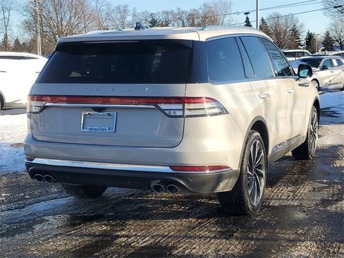 Used 2023 Lincoln Aviator Reserve w/ Equipment Group 201A image 4