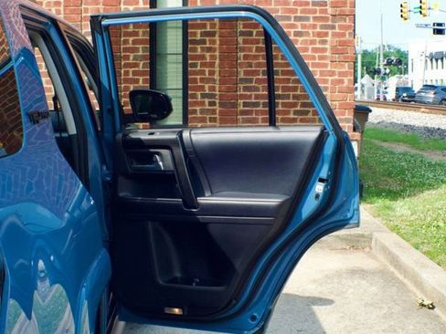 Used 2018 Toyota 4Runner TRD Pro AWD/4WD image 50