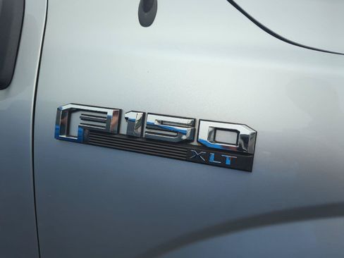 Used 2018 Ford F150 XLT w/ Equipment Group 301A Mid AWD/4WD image 9