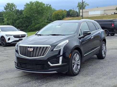 Used 2025 Cadillac XT5 Premium Luxury AWD/4WD image 12