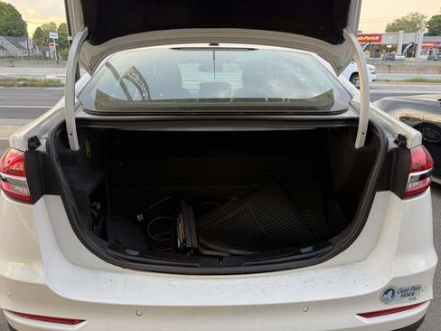 Used 2019 Ford Fusion Energi Titanium FWD image 8