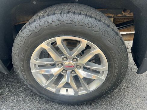 Used 2022 GMC Sierra 1500 SLT image 15