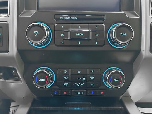 Used 2021 Ford F350 Lariat image 21