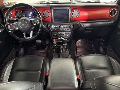 Used 2020 Jeep Gladiator Rubicon AWD/4WD image 16