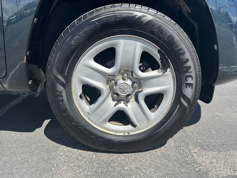 Used 2011 Toyota RAV4 4WD w/ Base L4 Extra Value Pkg image 30