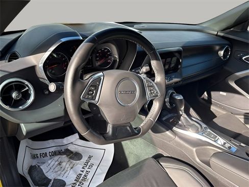 Used 2016 Chevrolet Camaro LT w/ RS Package image 9