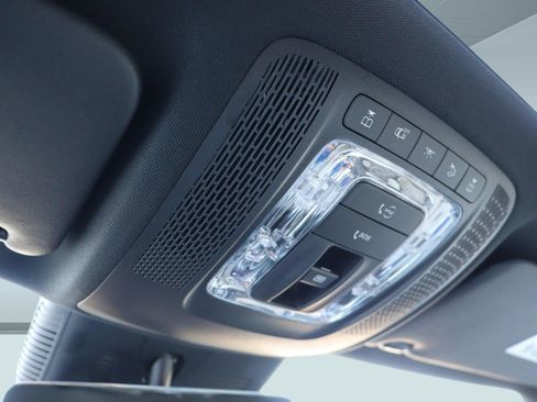 Used 2025 Mercedes-Benz GLA 250 image 19