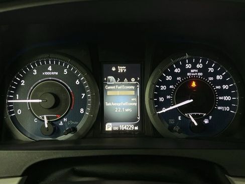 Used 2015 Toyota Sienna XLE image 11