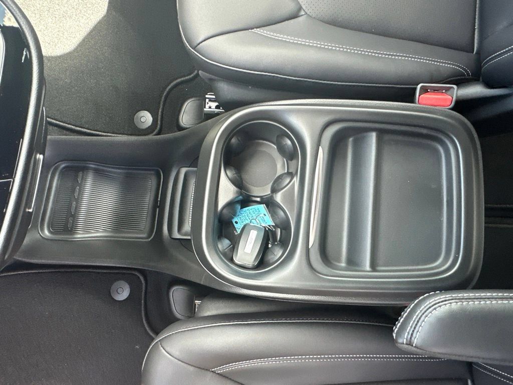 New 2027 Chrysler Pacifica Select AWD/4WD image 29