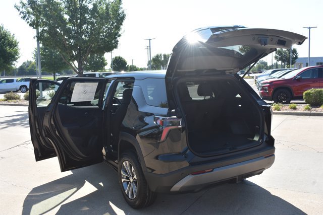 New 2027 Chevrolet Equinox LT FWD image 15