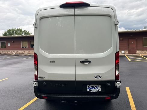 New 2027 Ford Transit 250 148 Medium Roof w/ Load Area Protection Package RWD image 7