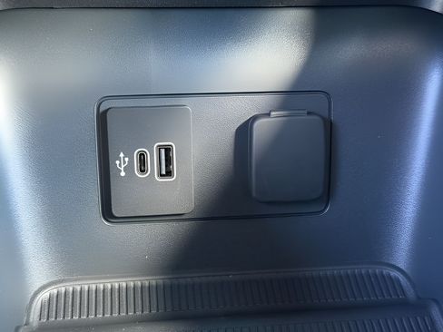 New 2026 Ford Explorer ST-Line w/ ST-Line Street Pack AWD/4WD image 18