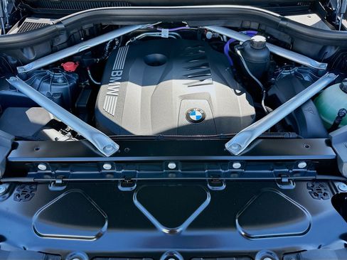 New 2026 BMW X5 sDrive40i w/ M Sport Package image 25