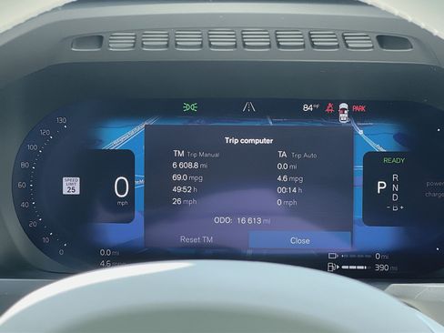 Certified 2024 Volvo XC90 T8 Ultimate AWD/4WD image 17