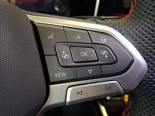 New 2026 Volkswagen GTI SE FWD image 17
