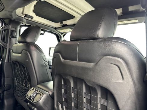 Used 2018 Jeep Wrangler Unlimited Rubicon AWD/4WD image 40