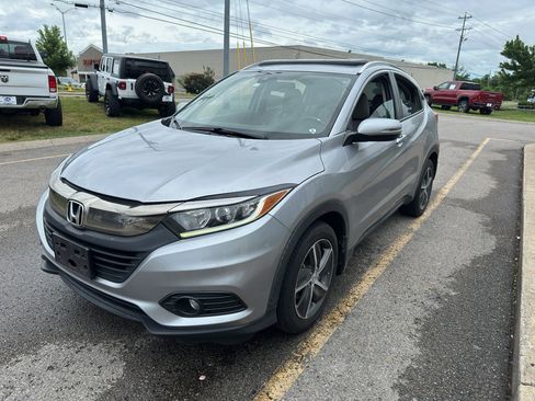Used 2021 Honda HR-V EX-L image 8