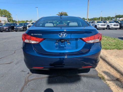 Used 2013 Hyundai Elantra GLS w/ Preferred Pkg FWD image 6