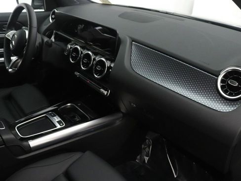 Certified 2026 Mercedes-Benz GLA 250 image 25