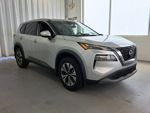 Used 2023 Nissan Rogue SV FWD image 4