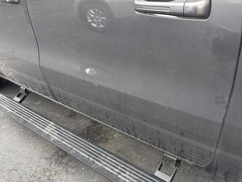 Used 2019 RAM 1500 Laramie image 12