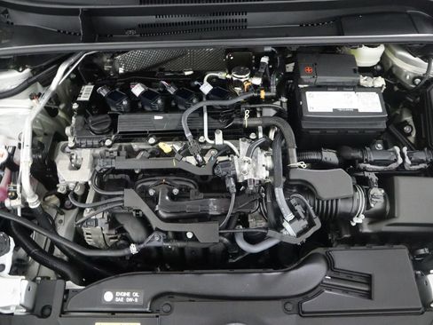 Used 2025 Toyota Corolla LE image 47