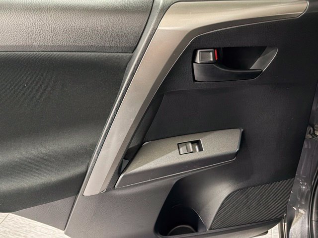 Used 2018 Toyota RAV4 LE w/ All Weather Liner Package AWD/4WD image 11