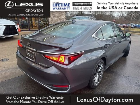 Certified 2025 Lexus ES 300h w/ Luxury Package image 3