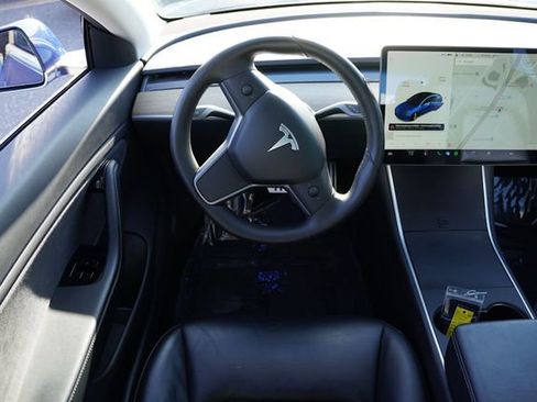 Used 2019 Tesla Model 3 Long Range image 19
