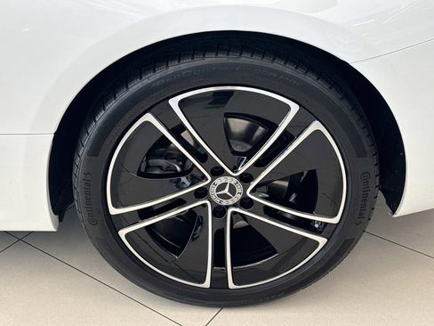 Used 2024 Mercedes-Benz CLE 300 4MATIC Coupe image 4