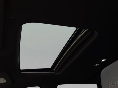 Used 2022 GMC Sierra 1500 Denali w/ Denali Reserve Package AWD/4WD image 18