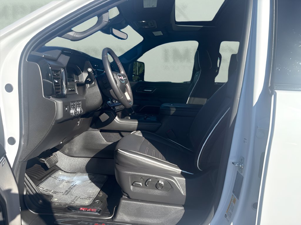 Used 2025 GMC Sierra 2500 AT4X AWD/4WD image 10