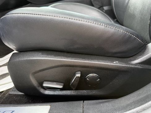 Used 2018 Ford Fusion Titanium image 12