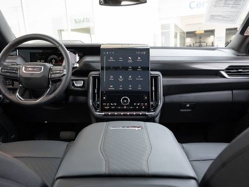 Used 2025 GMC Yukon AT4 AWD/4WD image 26