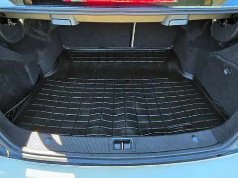 Used 2011 Mercedes-Benz C 300 Sedan image 18